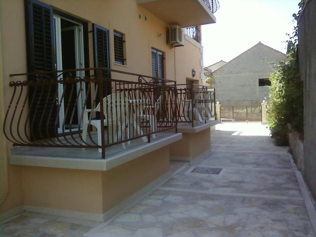 Rooms & Studio Villa Tatjana Supetar Szoba fotó
