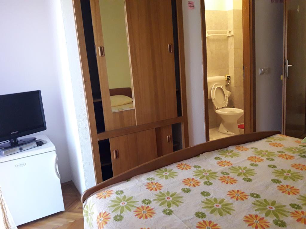 Rooms & Studio Villa Tatjana Supetar Kültér fotó